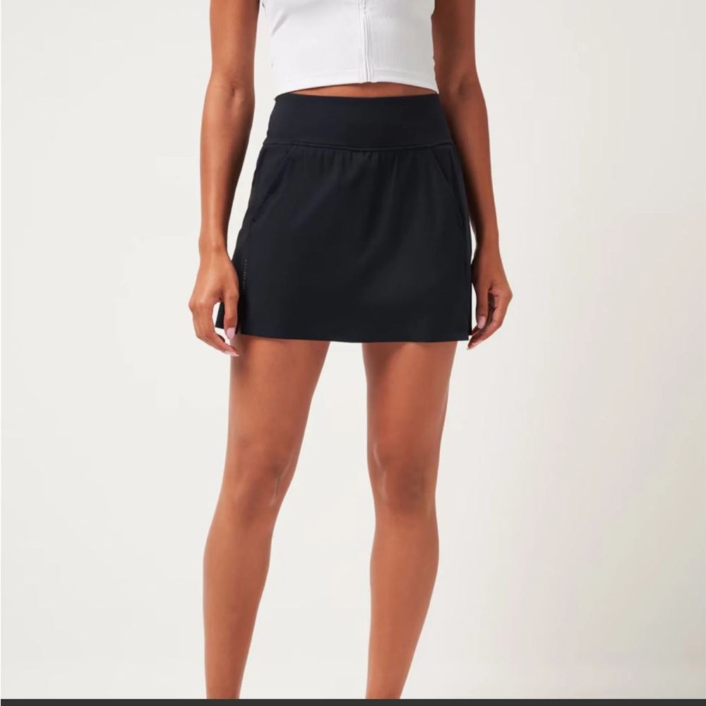 Travis Mathew Game Set Match Black Skort XS